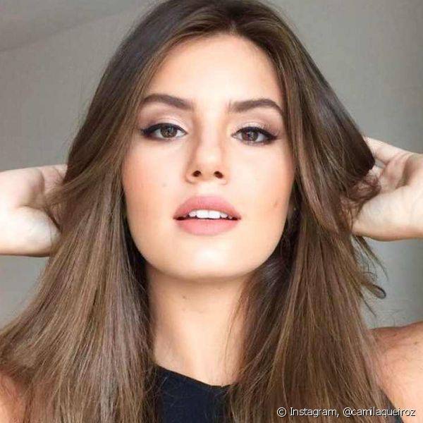 Veja as maquiagens mais bonitas de Camila Queiroz no Instagram e anote as dicas da matéria (Foto: Instagram @camilaqueiroz)